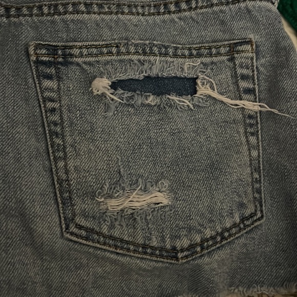 We the free button fly high waisted distressed/destroy short - Picture 7 of 11